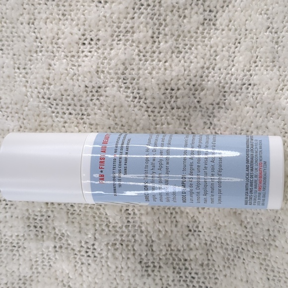 First Aid Beauty Hydrating Serum with Hyaluronic Acid, 50ml/1.7fl oz - Picture 5 of 13